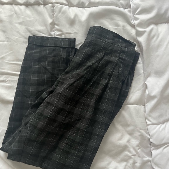 checkered pants - Picture 1 of 2